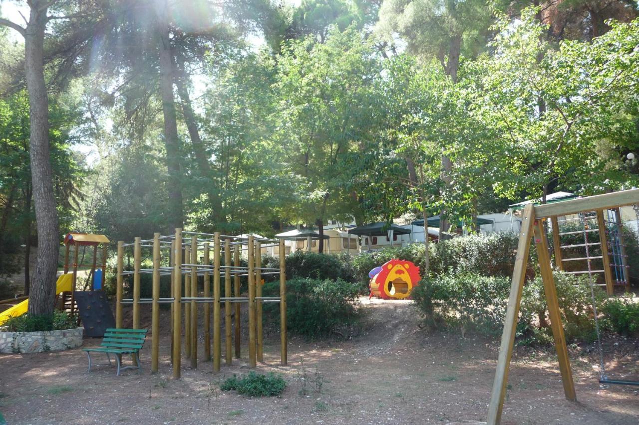 Happy Camp Mobile Homes In Camping Villaggio Internazionale San Menaio Zewnętrze zdjęcie